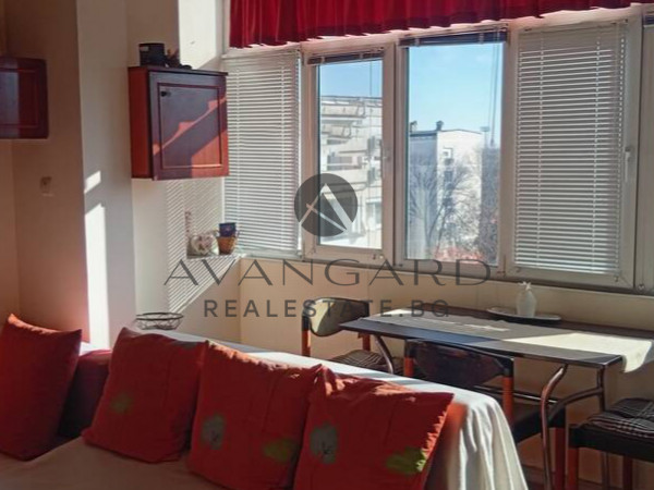 ДВУСТАЕН ОБЗАВЕДЕН АПАРТАМЕНТ! КОМАТЕВО!