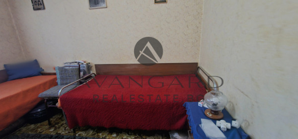 Двустаен с три отделни стаи до МОЛ Пловдив