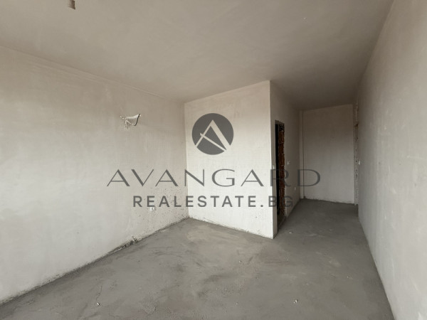 ТРИСТАЕН АПАРТАМЕНТ! ГРЕБНА БАЗА!