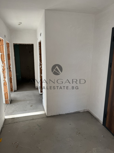 ACT 15 !!! THREE-ROOM APARTMENT!!! CENTER EAST !!!