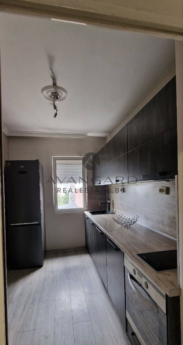 Three -bedroom small -sized to white birch