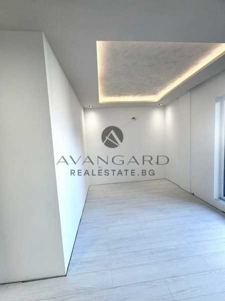 Three -bedroom penthouse in the heart of Smirnenski