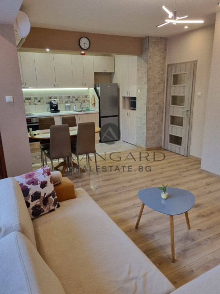 Двустаен до р-т Хитър Петър