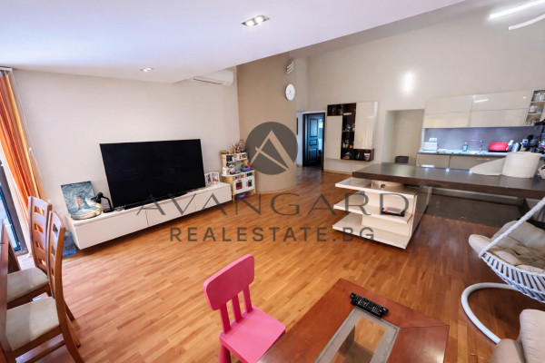 A wide two -bedroom fair