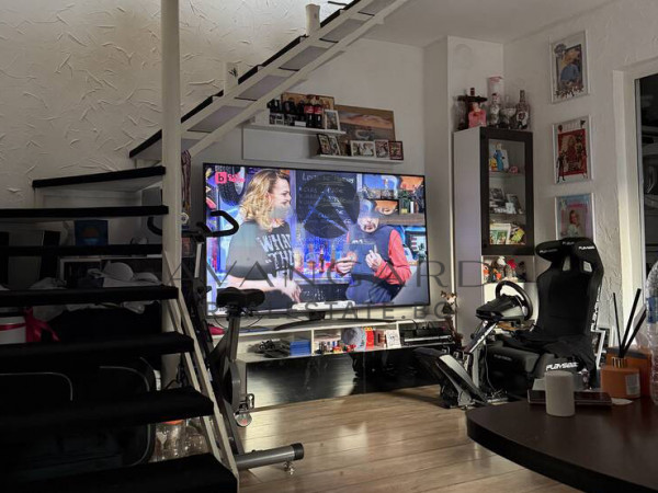 ОБЗАВЕДЕН МЕЗОНЕТ/ КЪРШИЯКА