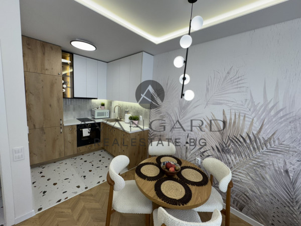 АКТ 16 !!!  ТОП ЛОКАЦИЯ ТРАКИЯ !!! ДИЗАЙНЕРСКИ ДВУСТАЕН !!! СВОБОДНО ПАРКИРАНЕ !!!