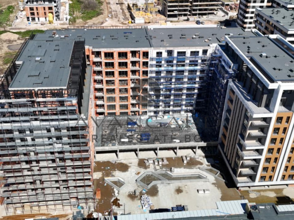 ЛУКСОЗНА СГРАДА СМИРНЕНСКИ