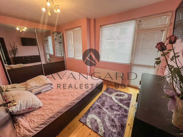 Furnished two bedroom with garage to novothel