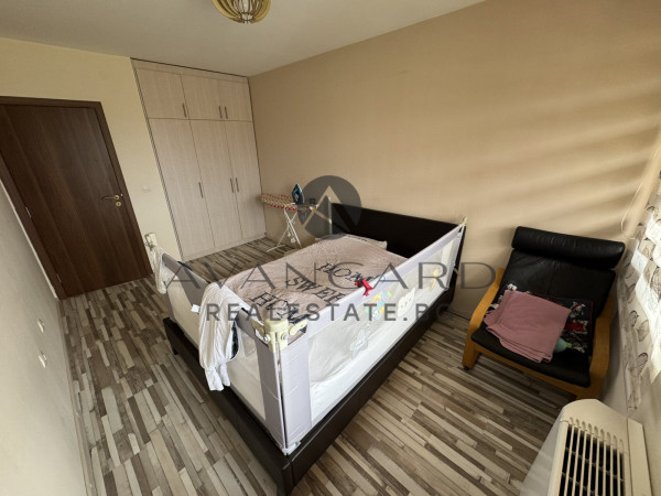 ДВУЕТАЖНА КЪЩА В ОСТРОМИЛА !!!