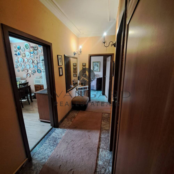 All -furnished two -bedroom apartment