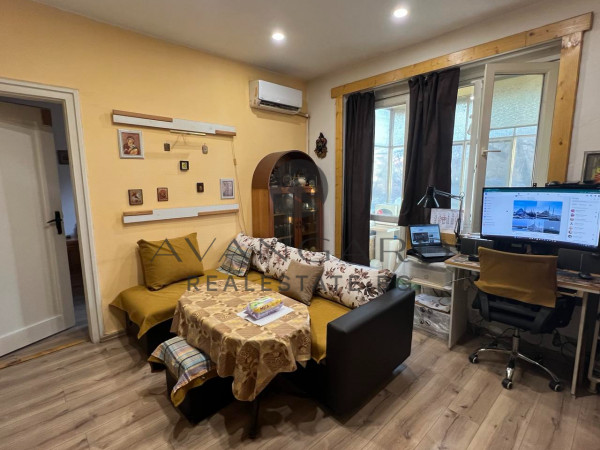 ТРИСТАЕН РЕАЛНА КВАДРАТУРА / ВОЕННА БОЛНИЦА