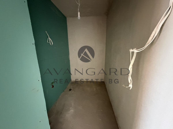 ПРЕД АКТ 16! Тристаен ТРАКИЯ ПОЛИКЛИНИКАТА