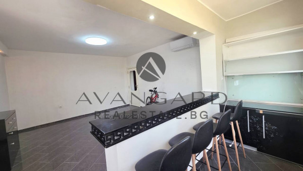 TWO BEDROOM TURNKEY! THREE SEPARATE ROOMS! THE BREAKER!