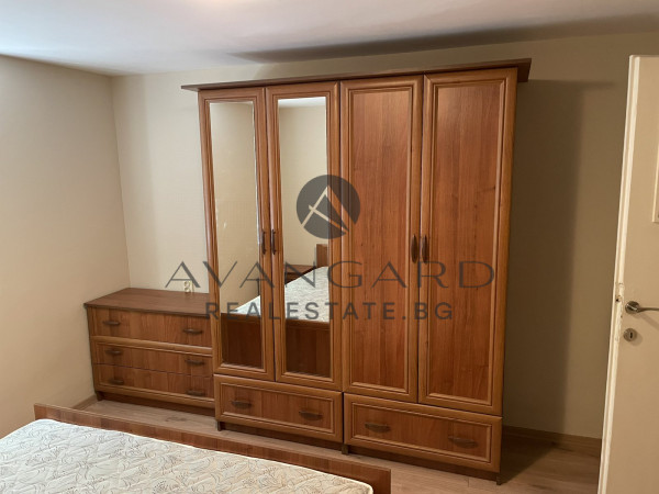 Floor of a house + two-room ground floor apartment