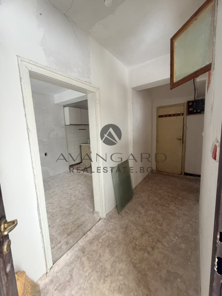 Двуетажна къща в Захарна Фабрика