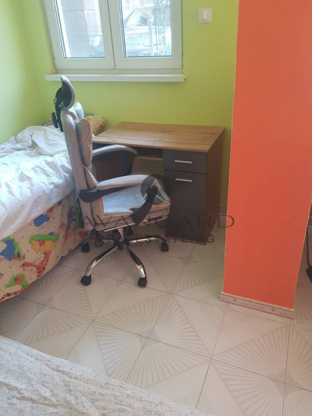 One bed! Top location!