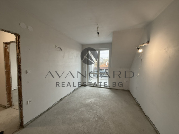 ТРИСТАЕН АПАРТАМЕНТ С АКТ16! КЮЧУК ПАРИЖ!