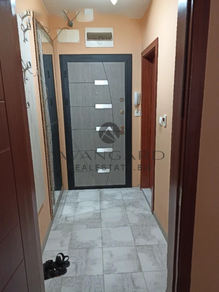 Обзаведен двустаен С ПАРКОМЯСТО
