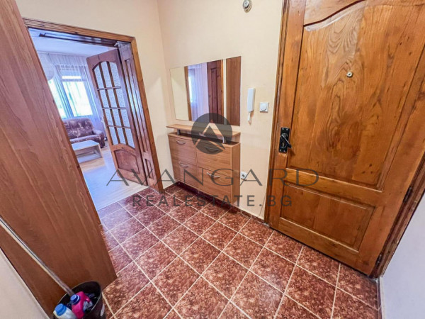 ТОП ЛОКАЦИЯ! ТРИСТАЕН ДО ВМИ