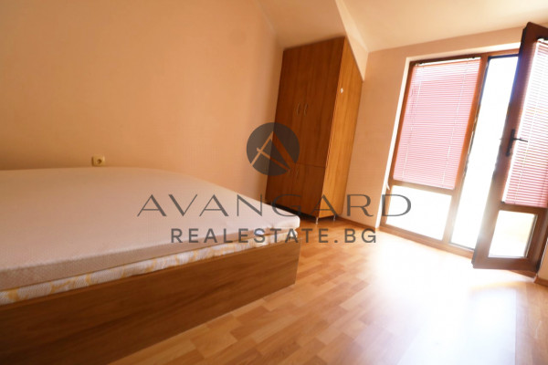 TWO-ROOM APARTMENT FULLY FURNISHED + PARKING SPACE