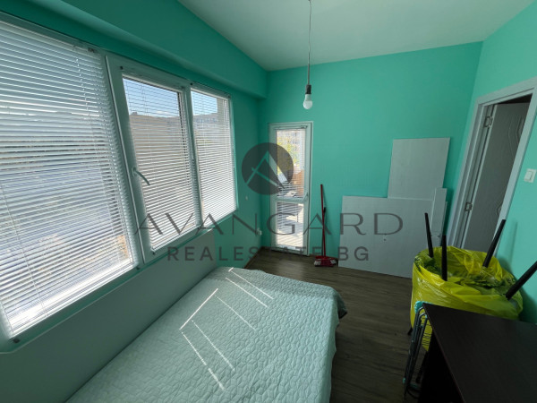 Furnished three -bedroom Hristo Smirnenski