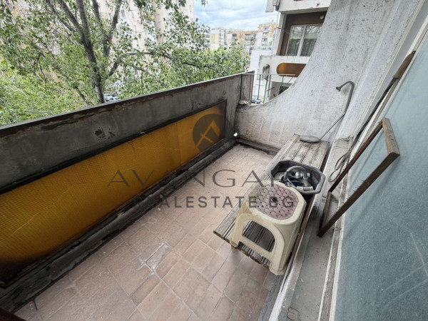 Three-room apartment next to Arimag