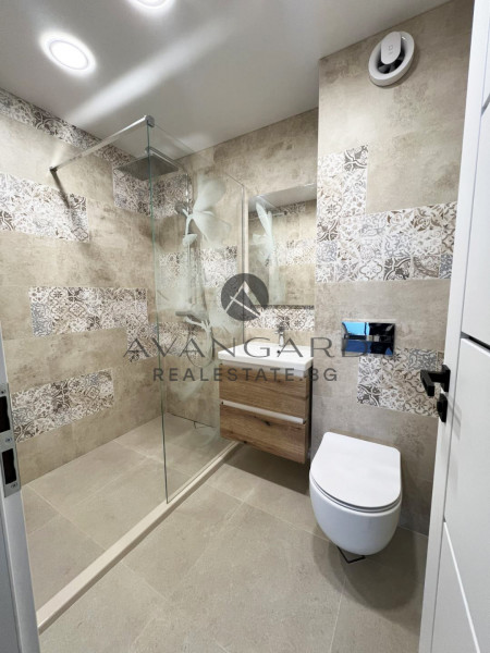 A two -bedroom turnkey apartment in a luxury building