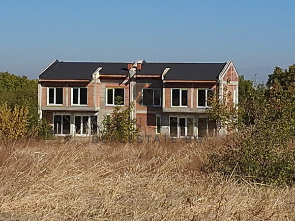 Къща / Браниполе