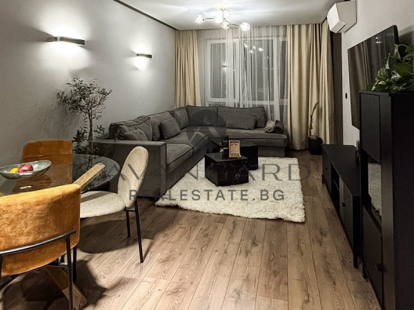 ТОП ЛОКАЦИЯ !!! ДИЗАЙНЕРСКИ ДВУСТАЕН В ТРАКИЯ !!!