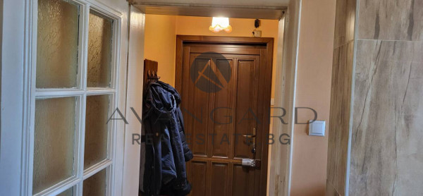 ТРИСТАЕН С ГАРАЖ ВОДНАТА ПАЛАТА