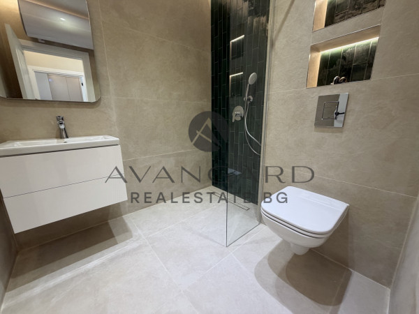 АКТ 16! Луксозен двустаен Южен