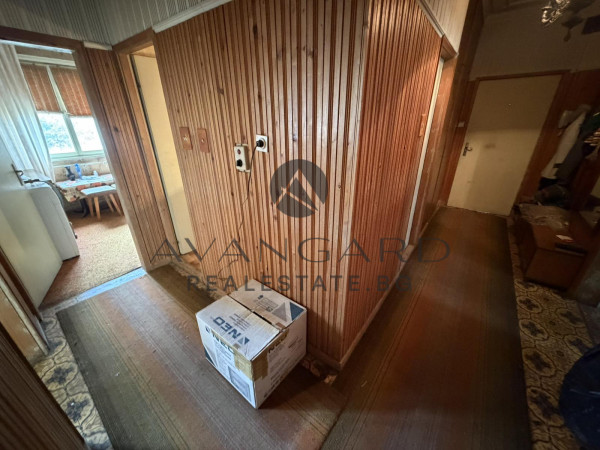 Three-room apartment next to Arimag