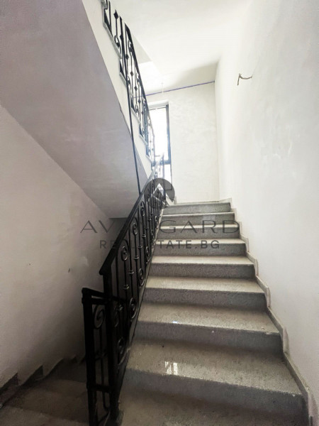 Тристаен апартамент / Кършияка