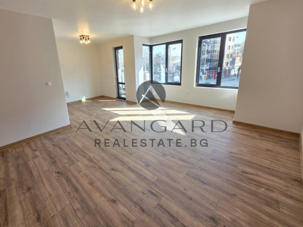 ДВУСТАЕН/ГЕРДЖИКА/ОБЗАВЕДЕН ДО КЛЮЧ