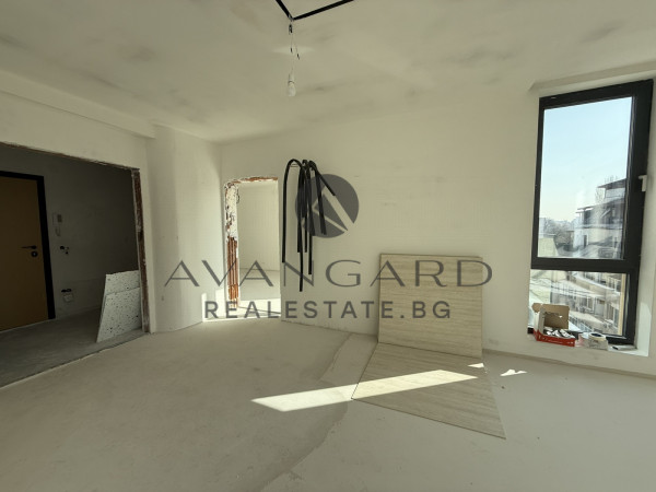 ТРИСТАЕН С АКТ 16 ДО НОВОТЕЛ ПЛОВДИВ!