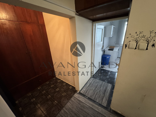 FREE PARKING!!! THREE-ROOM APARTMENT!!! REAL SQUARE !!!