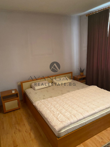 Четиристаен ЧЕТВЪРТЪК ПАЗАРА