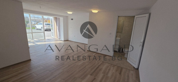 Търговско помещение / Беломорски