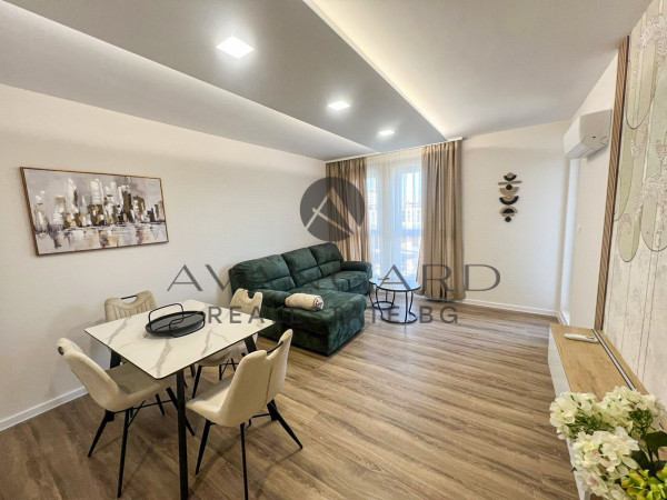 Двустаен обзаведен / Остромила