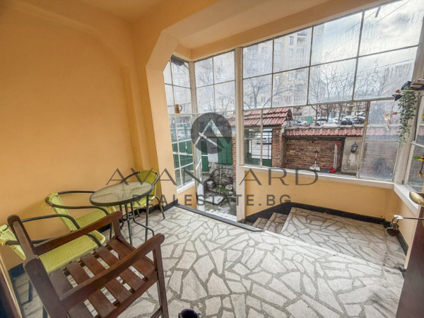 САНИРАН ЕТАЖ ОТ КЪЩА В БЛИЗОСТ ДО СТАРИЯ ГРАД !