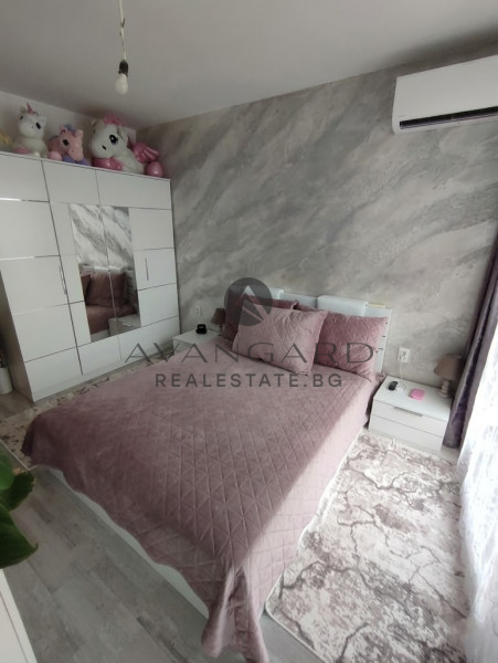 Three-room furnished / Lidl store