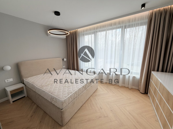 ЛУКСОЗЕН ДВУСТАЕН / ГРЕБНА БАЗА