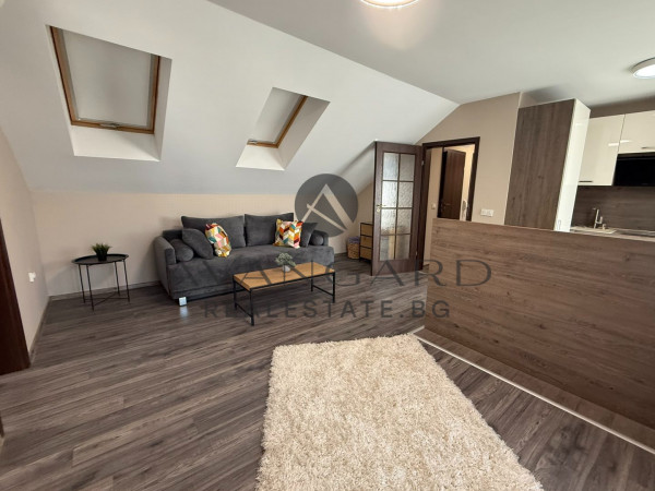 ТРИСТАЕН ОБЗАВЕДЕН! КЪРШИЯКА!