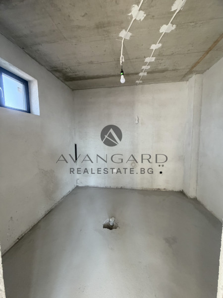 САМОСТОЯТЕЛНА КЪЩА В ЗЛАТИТРАП С АКТ 16