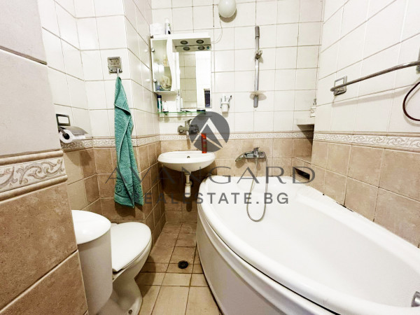 Four -bedroom maisonette Saturday market