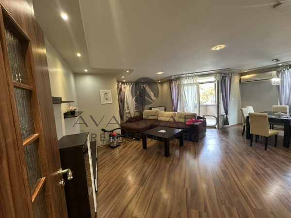 ТРИСТАЕН ОБЗАВЕДЕН С ВЪЗМОЖНОСТ ЗА ЗАКУПУВАНЕ НА ГАРАЖ/ У-ЩЕ Д. ТАЛЕВ