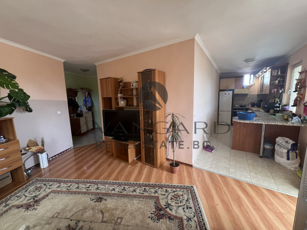 Spacious three-room apartment next to Kamela