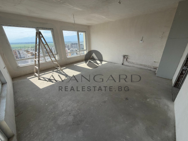 ПРЕД АКТ 16! Тристаен ТРАКИЯ ПОЛИКЛИНИКАТА