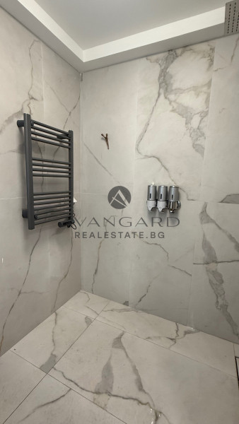 Луксозен двустаен / Кършияка