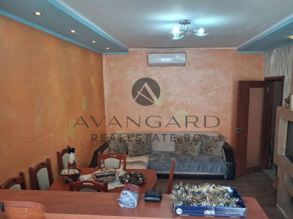 Тристаен р-т Хитър Петър